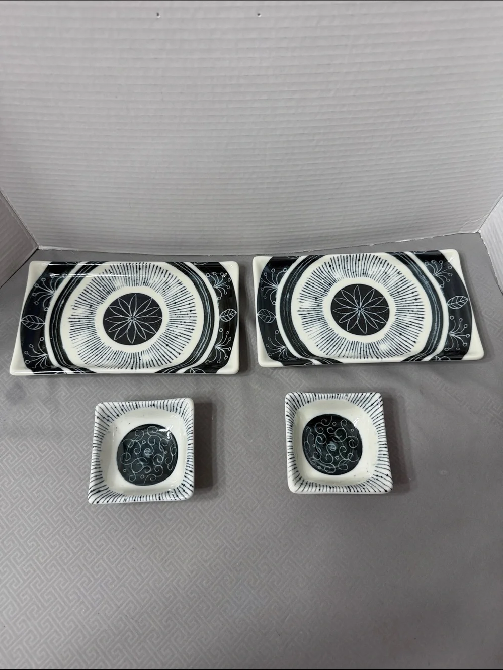 Vintage Crate & Barrel Akira Japanese Sushi Plates and Dipping Bowls Set for 2